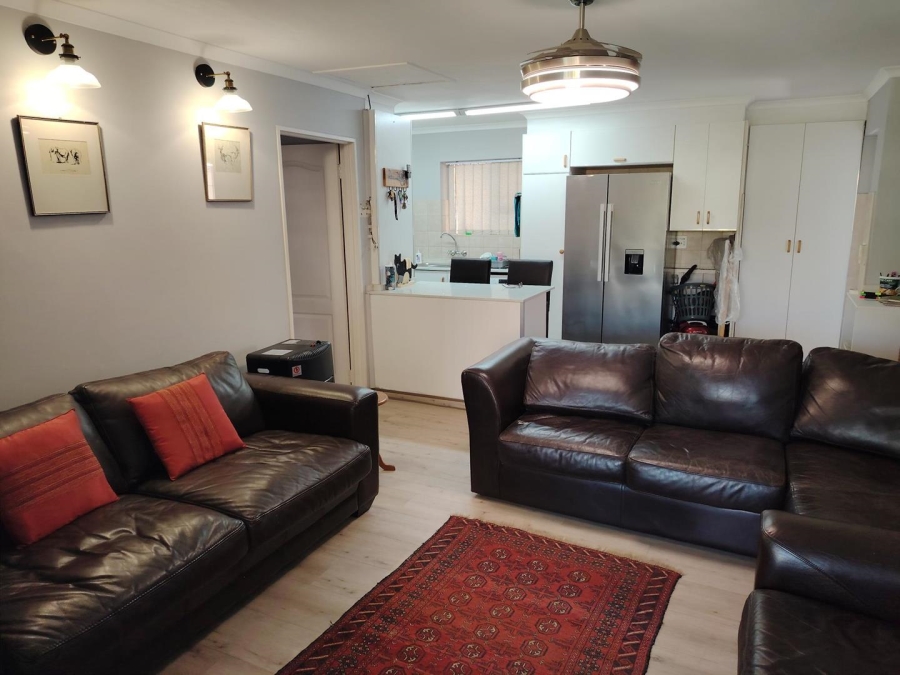 To Let 2 Bedroom Property for Rent in Protea Heights Western Cape